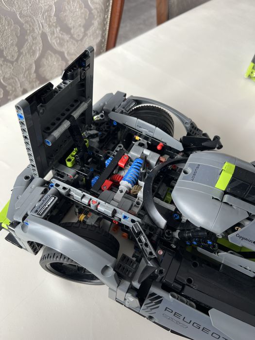 Lego Technic PEUGEOT 9x8 (42156)