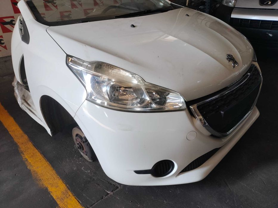 Frente Completa Peugeot 208 1.0i 2012 #F50