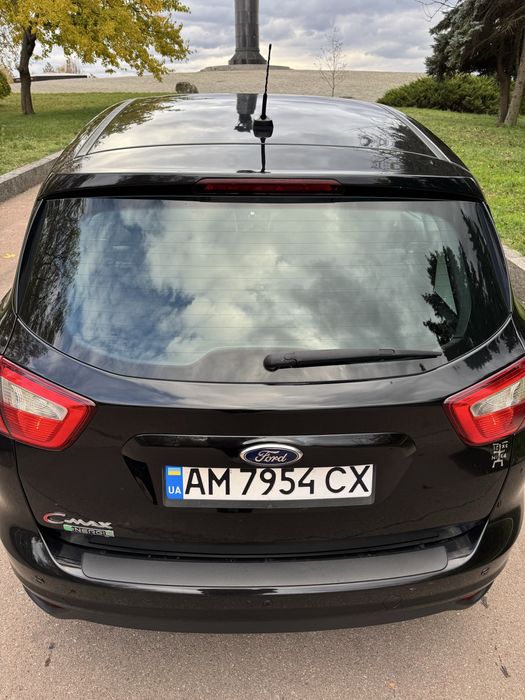 Ford C max підзаряджуваний  гібрид Продаю терміново в звязку переїздом