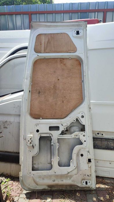Двері задні ліві Дверка Renault Master lll Movano Запчастини
