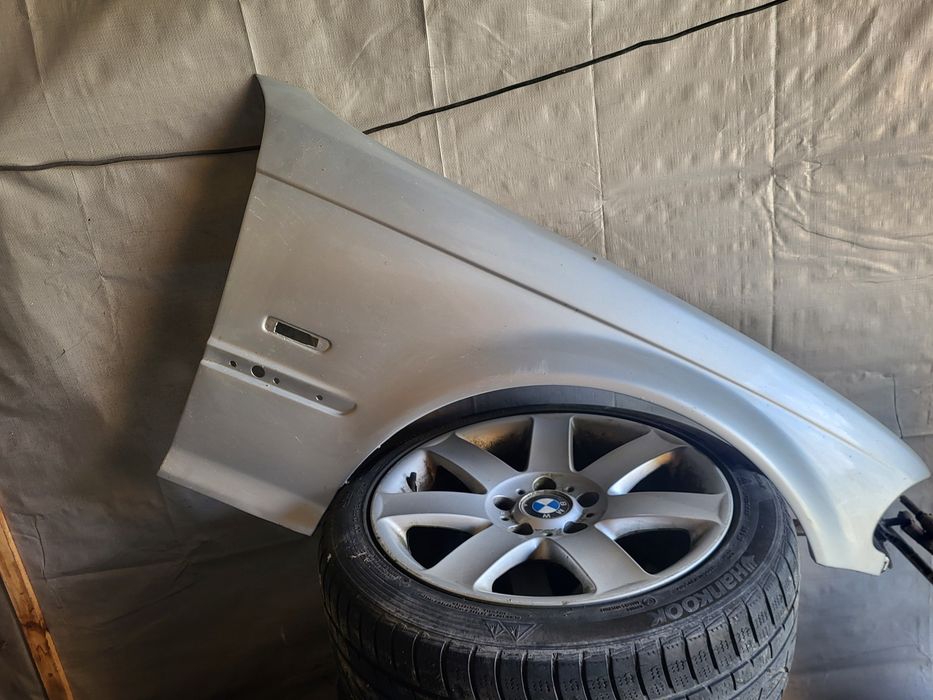 Błotnika prawy BMW e46 sedan przed lift