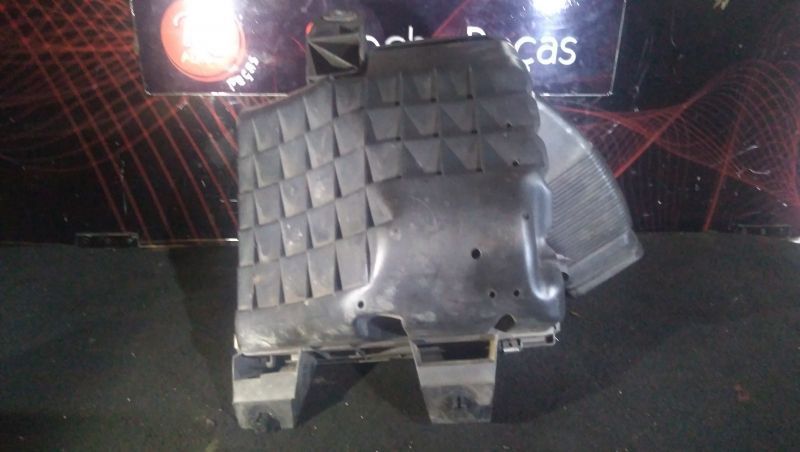 Caixa De Filtro Volkswagen Passat Variant (3B5)