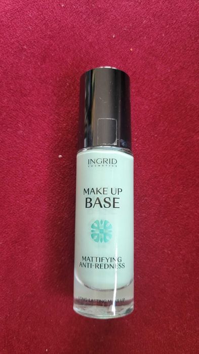 Ingrid make up Base, Mattifying