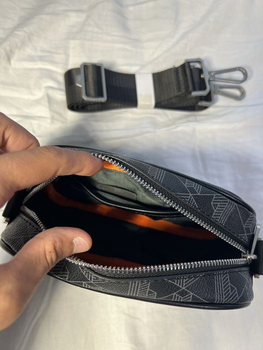 Bolsa Lacoste pequena