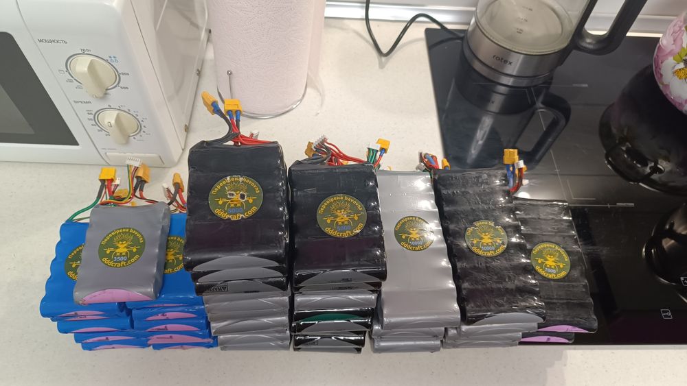 Дополнительные батарейки на Mavic, Matrice