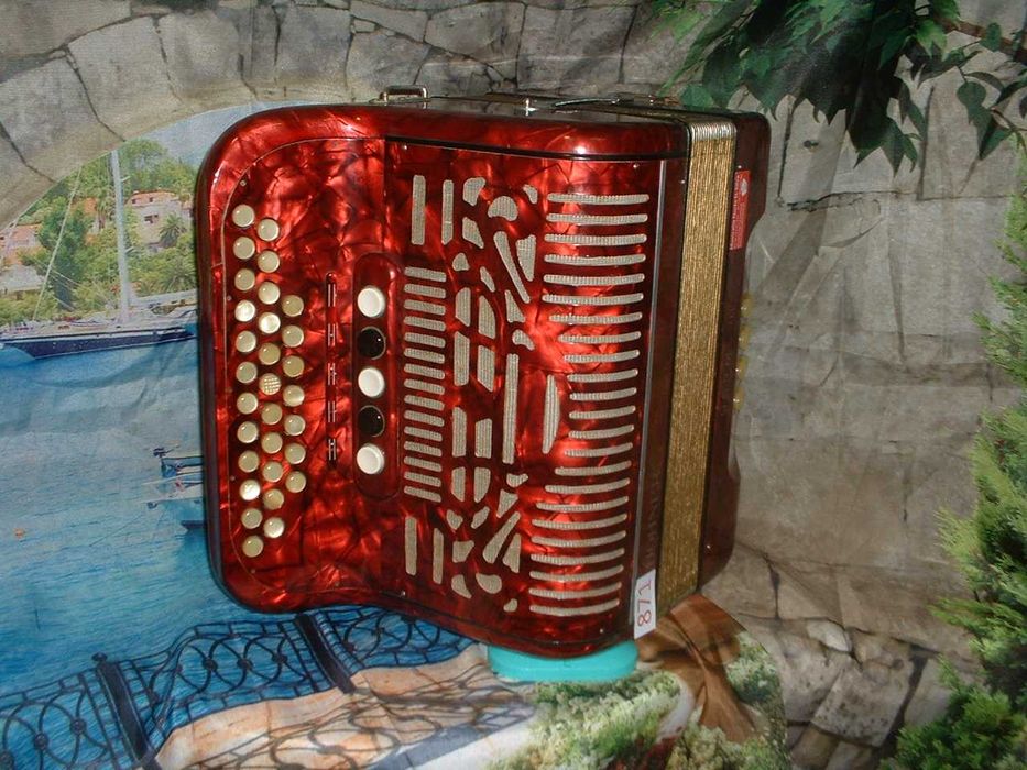 Concertina para venda N, 871