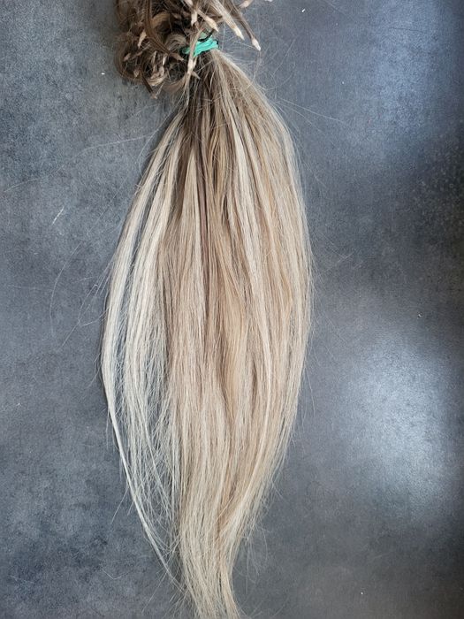 Sprzedam włosy dziewicze