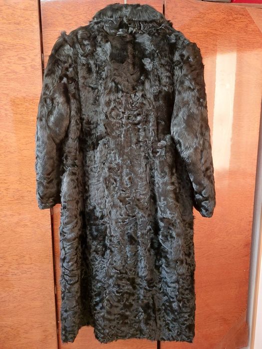 Шуба натуральна козлик 48- 50 розмір