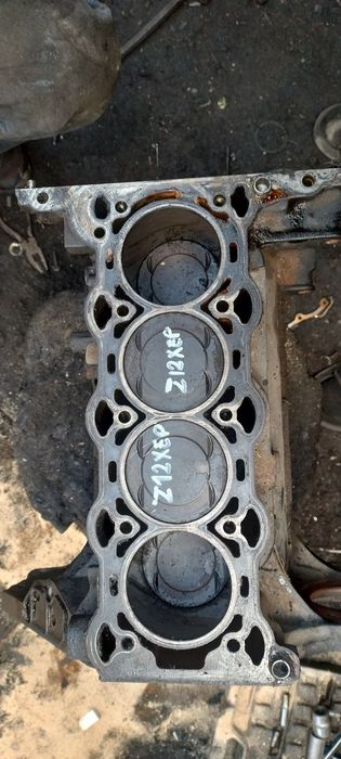 OPEL CORSA C D  Agila astra 1,2 16V silnik  Z12XEP dół silnika