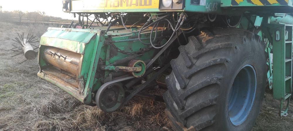 Дон 1500Б комбайн