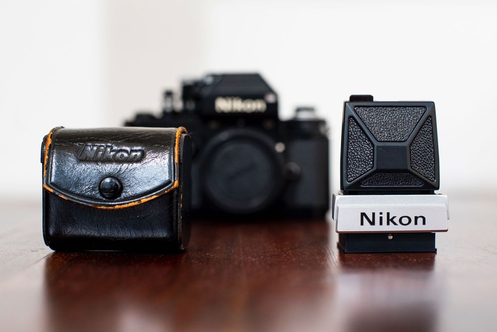 Nikon F2, Estado de colecção + Nikon CH-1, DW-1, DP-1, AR-1