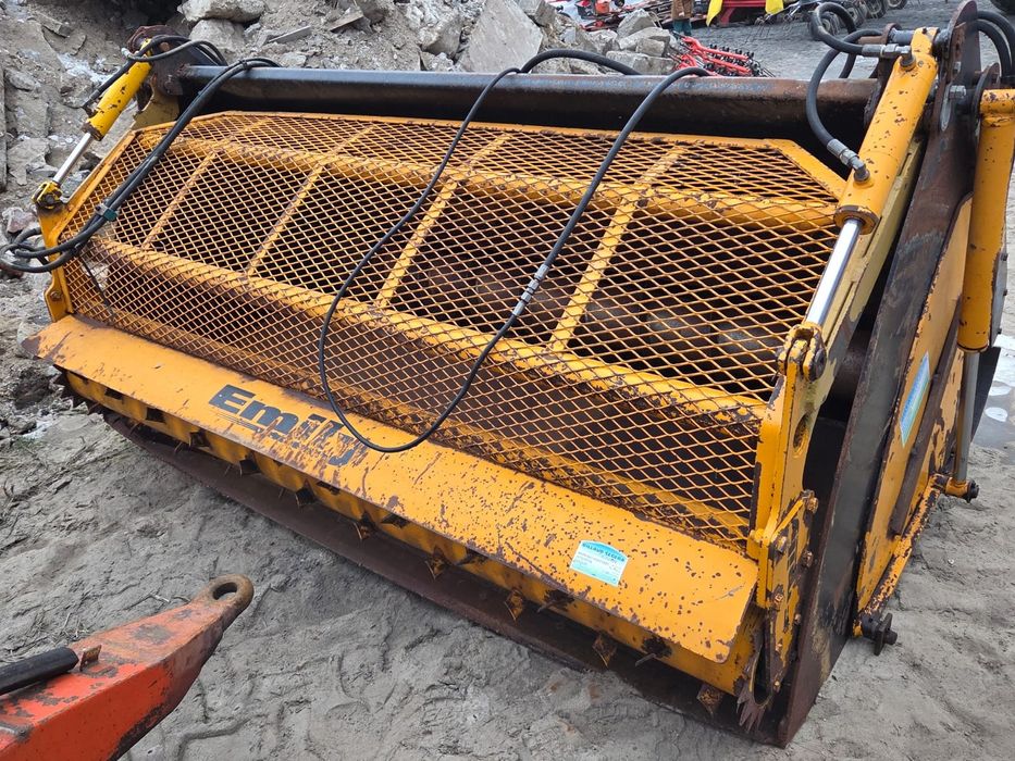 Łyżka objetosciowa z frezem Emilly 3.2m3