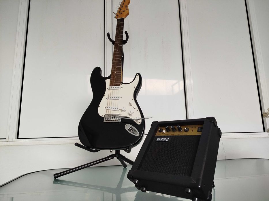 Guitarra com Amplificador da marca ZIPY GA 10