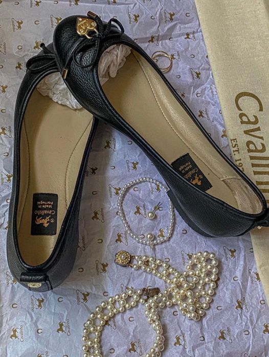 Sabrinas Pretas em Pele Cavalinho -NOVAS