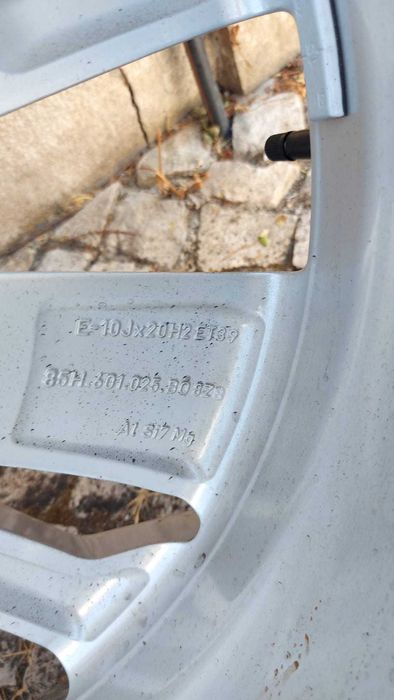 Pneus Pirelli 285/45 R20 112 W / jantes á parte