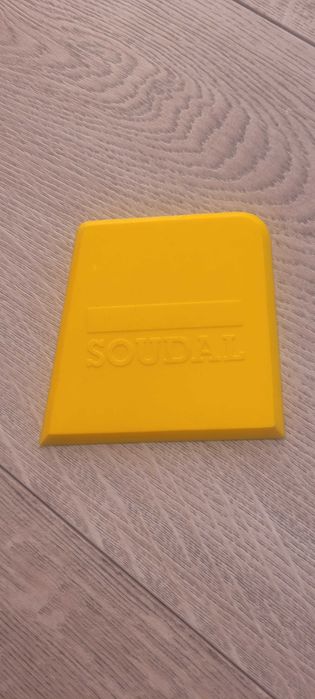 Szpachelka do slikonu Soudal