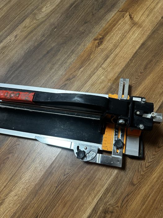 Плиткоріз ручний