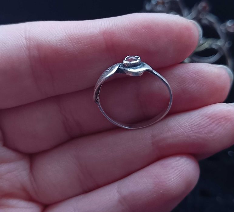 Srebrny pierścionek stokrotka Warmet Resovia