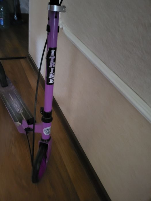 Продам дитячий самокат