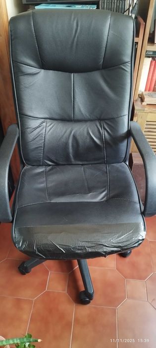 2 Cadeiras de escritório