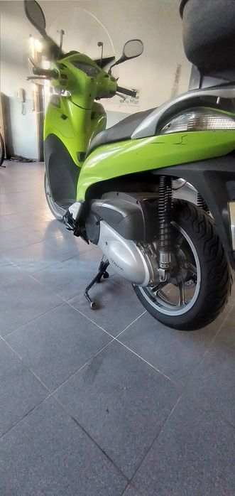 Honda SH 300cc Scooter já RESERVADA Boa mecânica topkaise incluída Distrito do Porto.