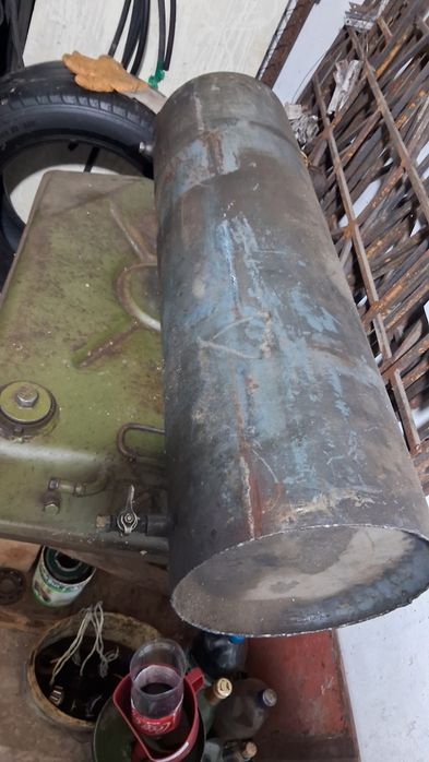 Ємність ,бак на 60 літрів,оцинкована,опори відкатні