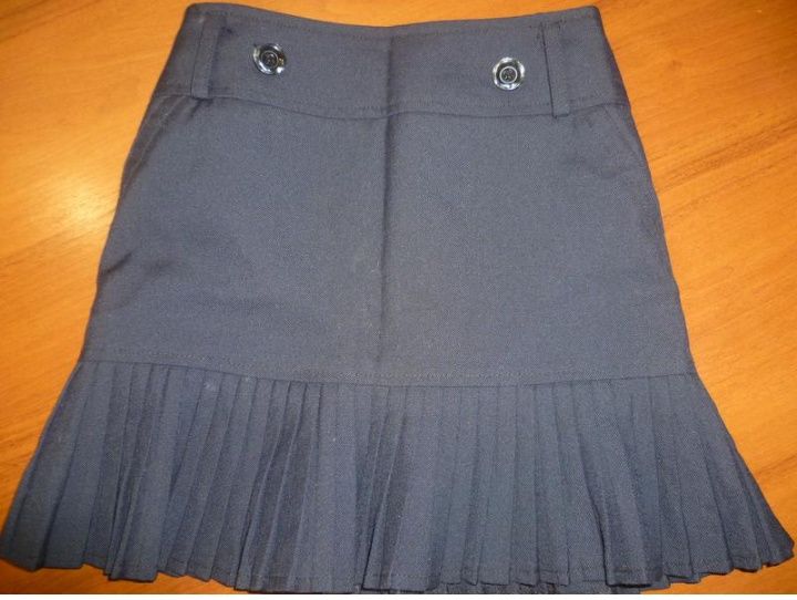 Шкільна спідниця на дівчинку