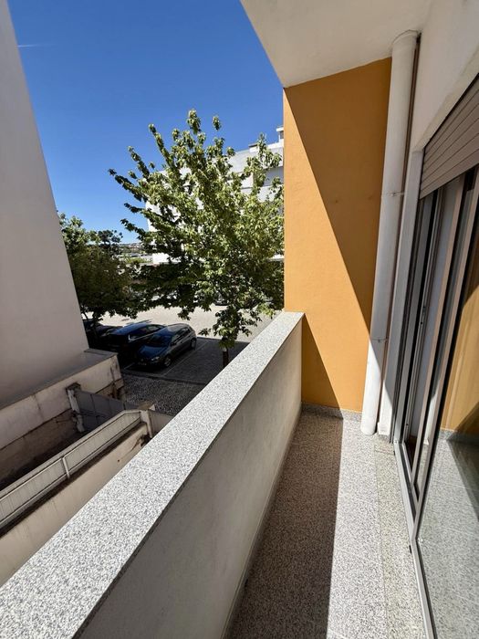 Excelente T2 em Viseu – A/C, Varanda e Lugar de Garagem