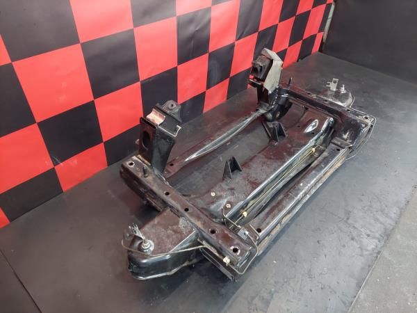 Charriot frente MERCEDES-BENZ Sprinter 5-t Chassis (905)