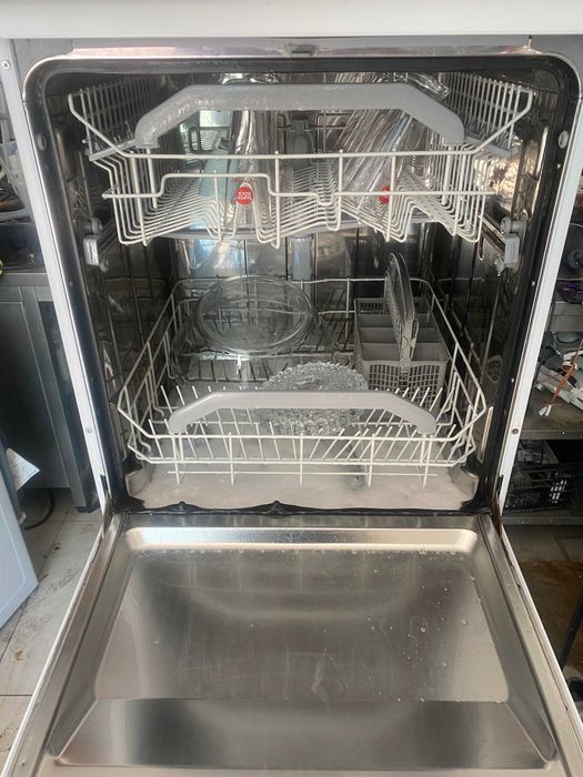 Maquina lavar loiça Hotpoint