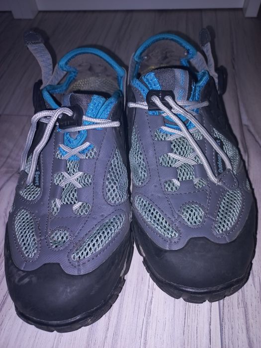 Buty sportowe górskie na wędrówki 36