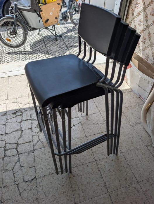 Conjunto de 4 cadeiras altas