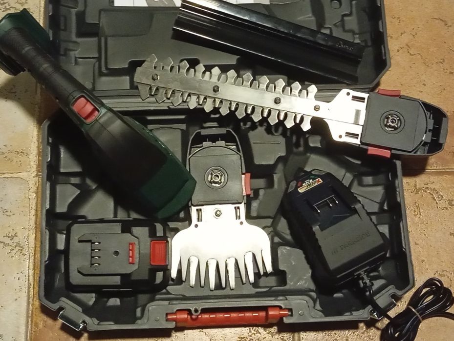 Tesoura corta sebes e relva a bateria 20V Parkside