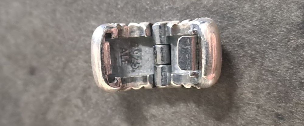 Conta Pandora Travão , em Prata 925,  Nova.
Como Nova
Só entrego pessoalmente