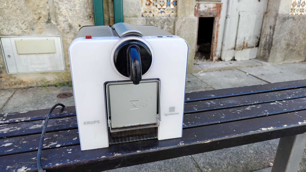 Máquina Nespresso Krups Le Cube (Branca) - Para peças / Reparação