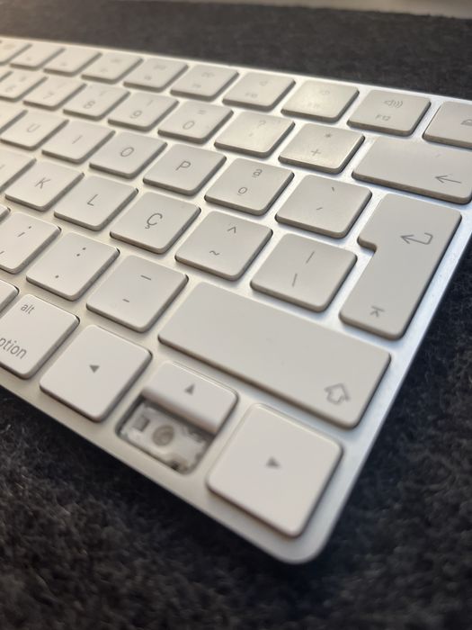 iMac retina 5k, 27'' 2017 usado + teclado + rato + airpods