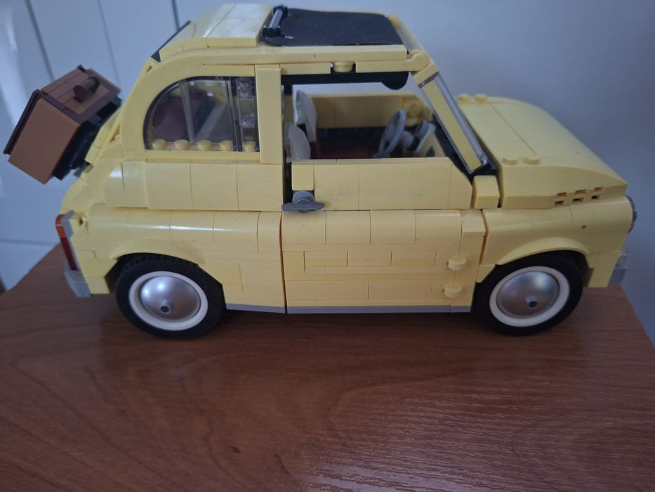 LEGO Creator 10271, Fiat 500