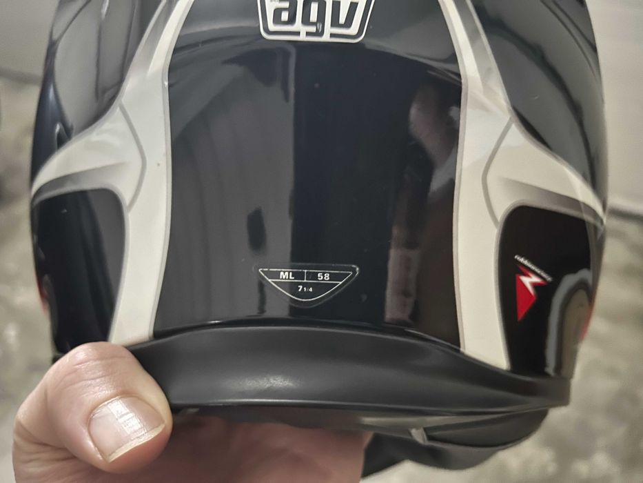 Casaco e capacete de mota