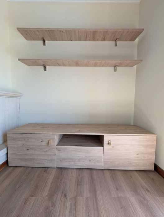 Móvel televisão e prateleiras