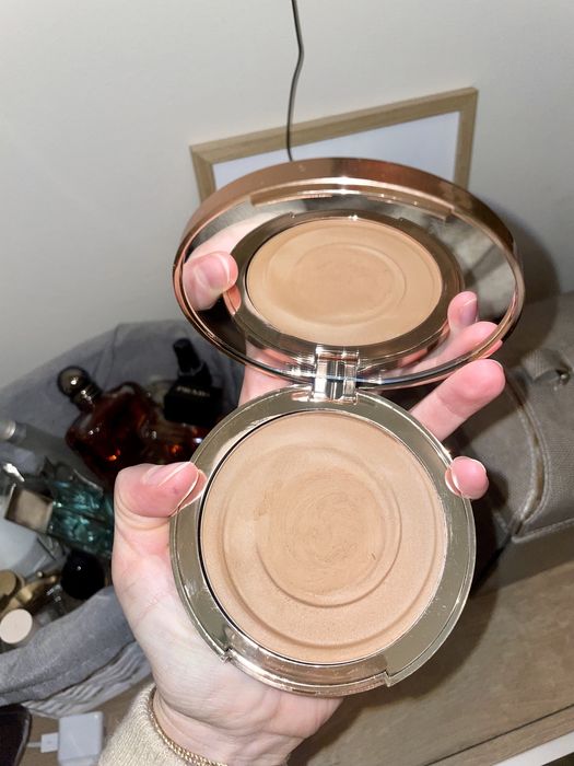 Charlotte Tilbury bronzer beautiful skin sun kissed glow 2 medium