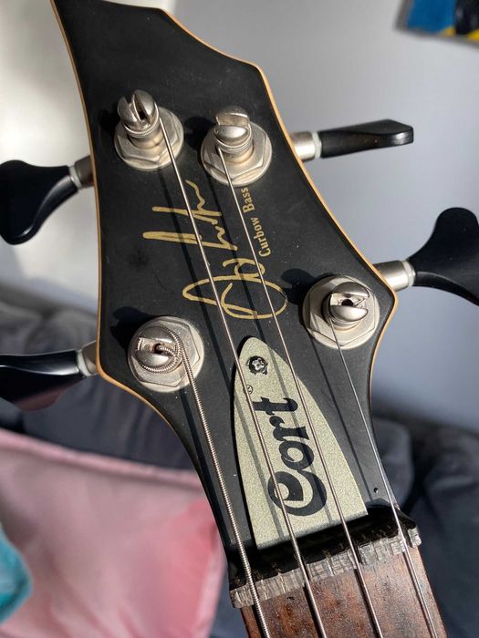 Gitara basowa Piccolo Bass Cort Curbow 42 Bartolini Preamp