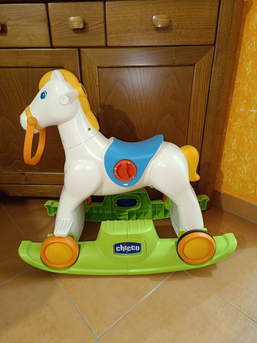 Cavalinho de criança marca Chicco