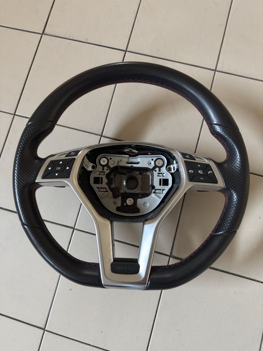 Volante Mercedes AMG