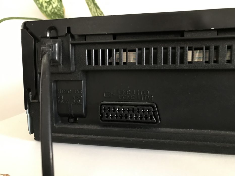 Відеомагнітофон Sony