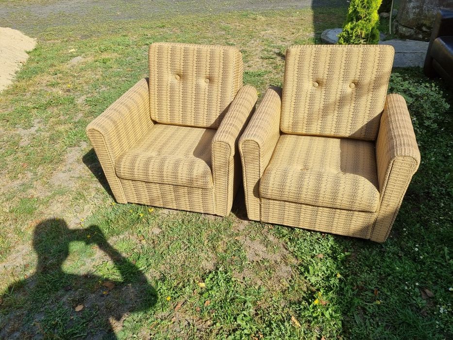 Fotele salonowe PRL meble retro vintage lata 80