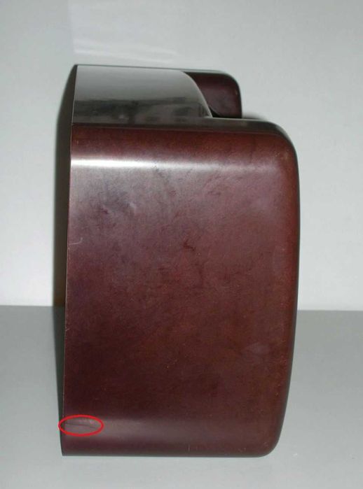 Caixa de rádio Schaub Lorenz modelo Viola em excelentes condições.