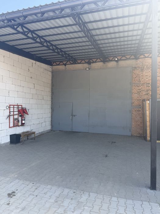 Здається виробниче приміщенення зі верстатами  300 м кв