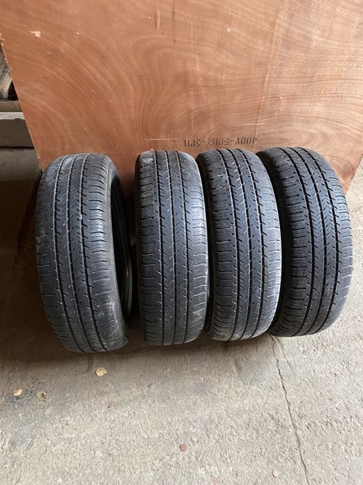 Opony 4 szt michelin agilis  195/65R16C