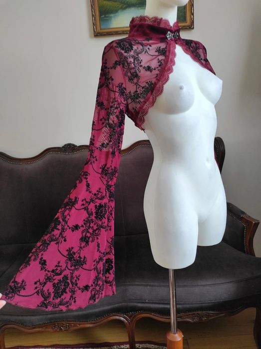 Burgundowe siateczkowe zapinane bolerko szerokie rękawy aksamitny wzór