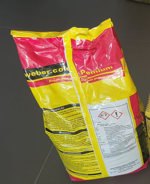 Betume weber branco sujo